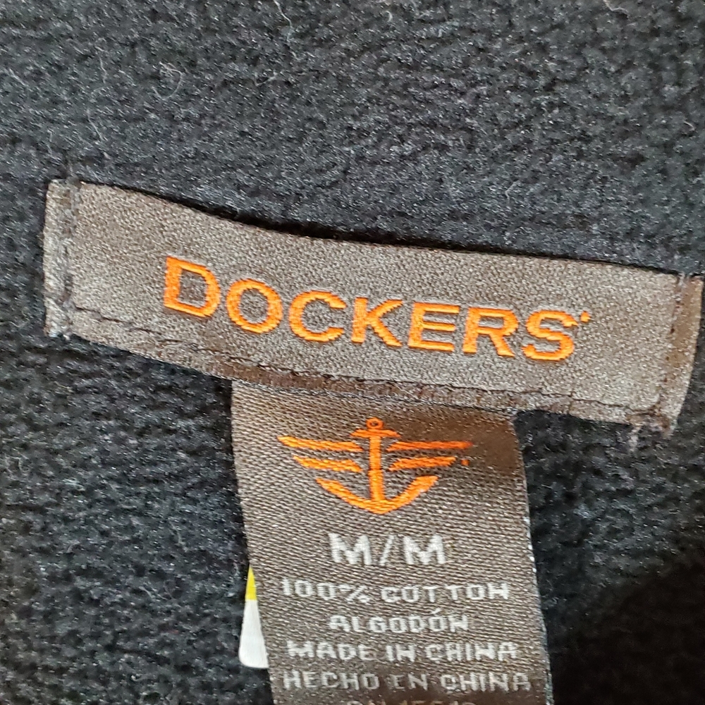 Dockers pull over - Picture 2 of 3